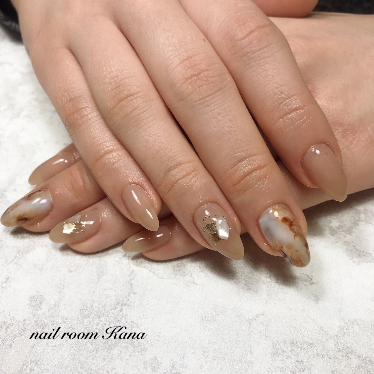オールシーズン ハンド ワンカラー ニュアンス ミディアム Nail Room Kanaのネイルデザイン No ネイルブック