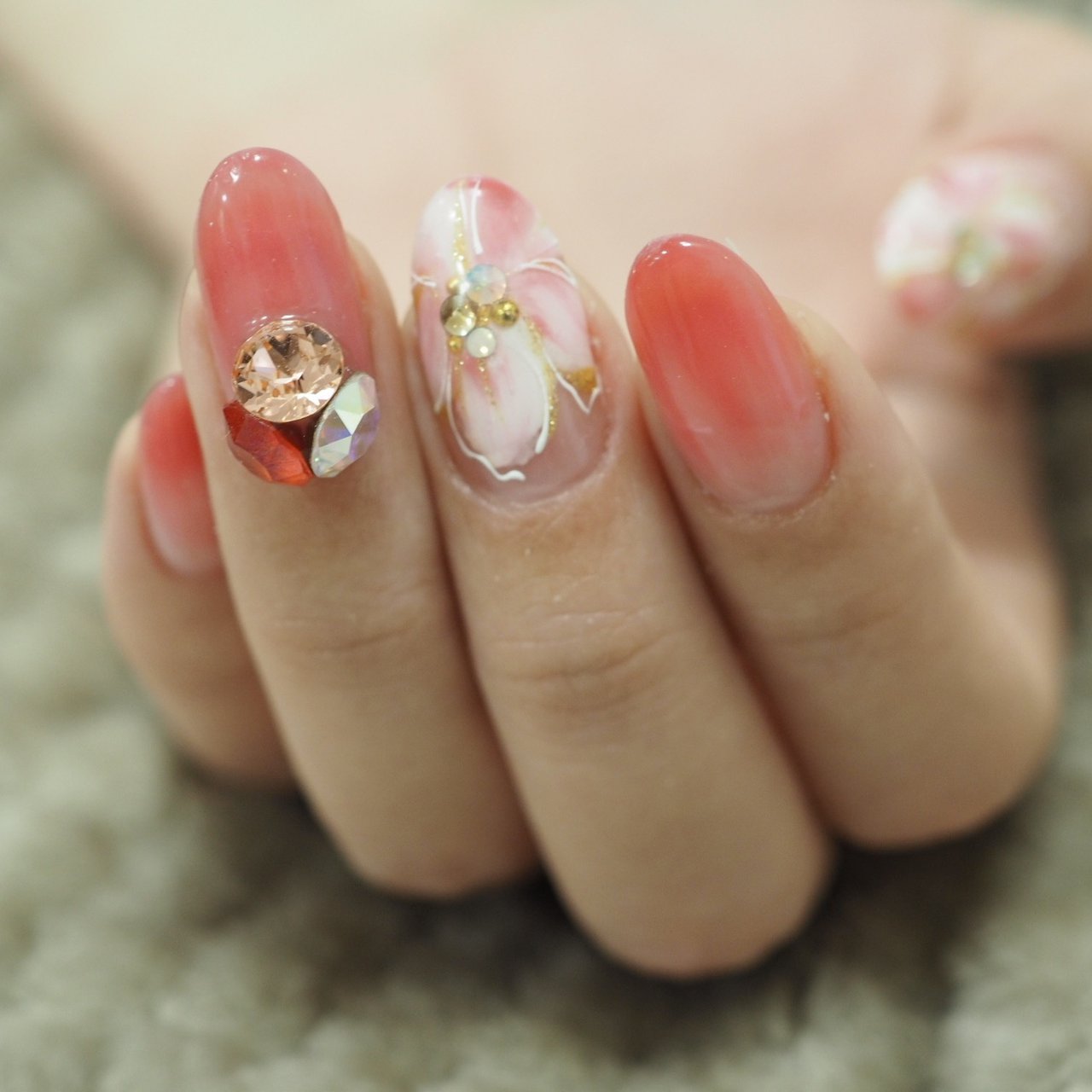春 入学式 シンプル グラデーション ビジュー Nail Salon Foxyのネイルデザイン No ネイルブック