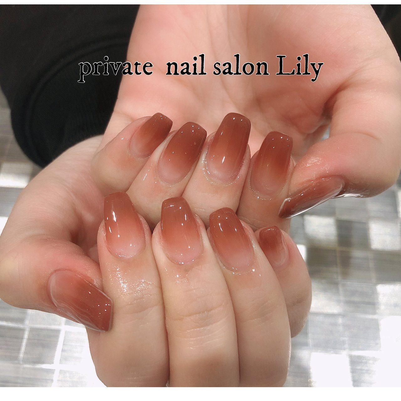 オールシーズン ハンド グラデーション ミディアム ボルドー Aya 4158のネイルデザイン No ネイルブック