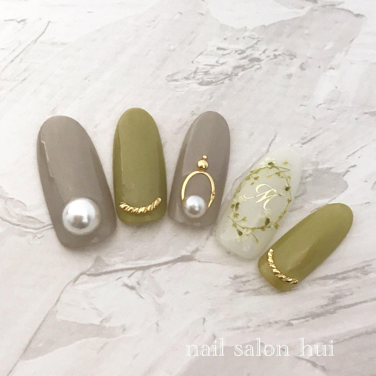 春 ハンド ワンカラー ボタニカル 押し花 Nailsalon Huiのネイルデザイン No ネイルブック