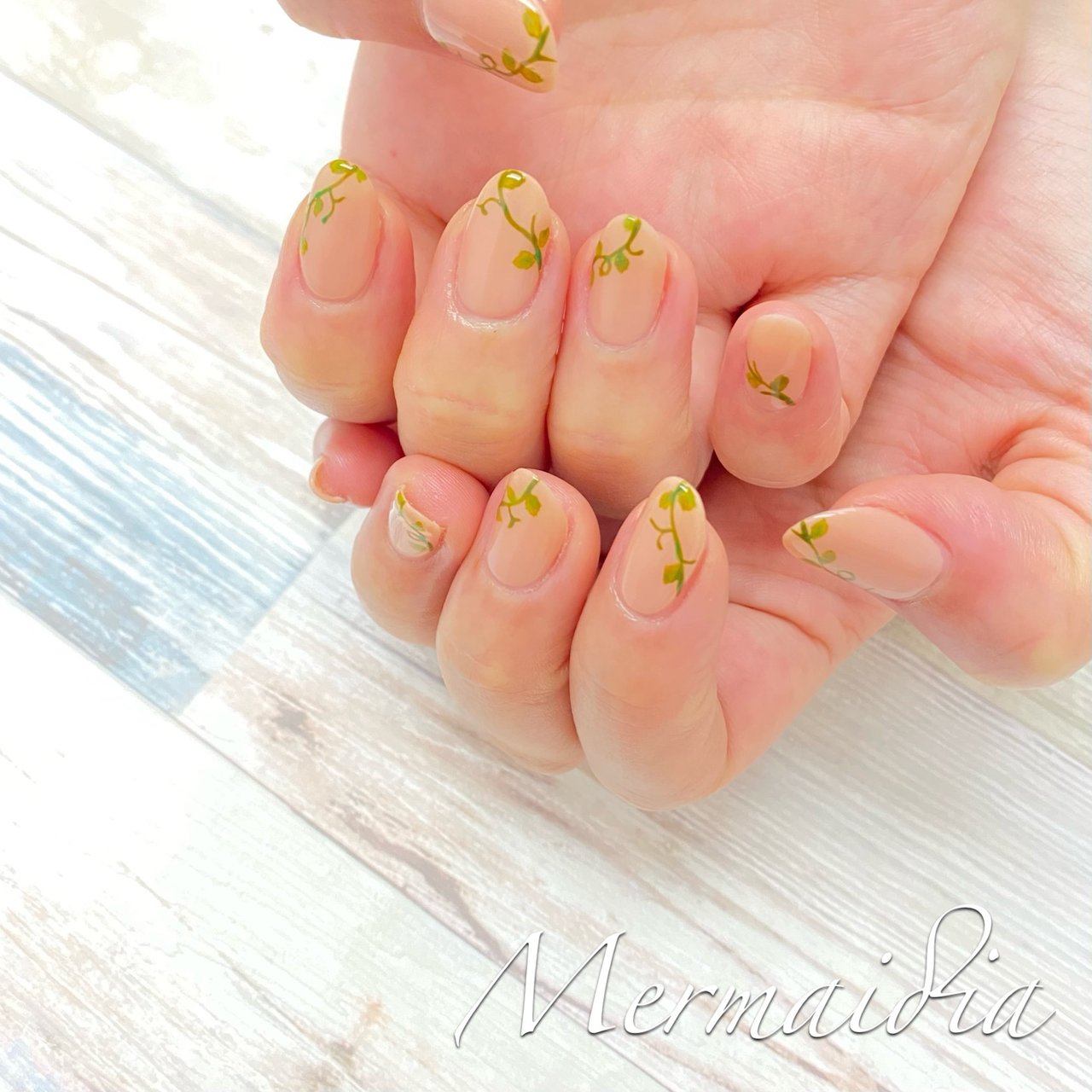 春 夏 オールシーズン ハンド シンプル Nail Salon Mermaidiaのネイルデザイン No ネイルブック