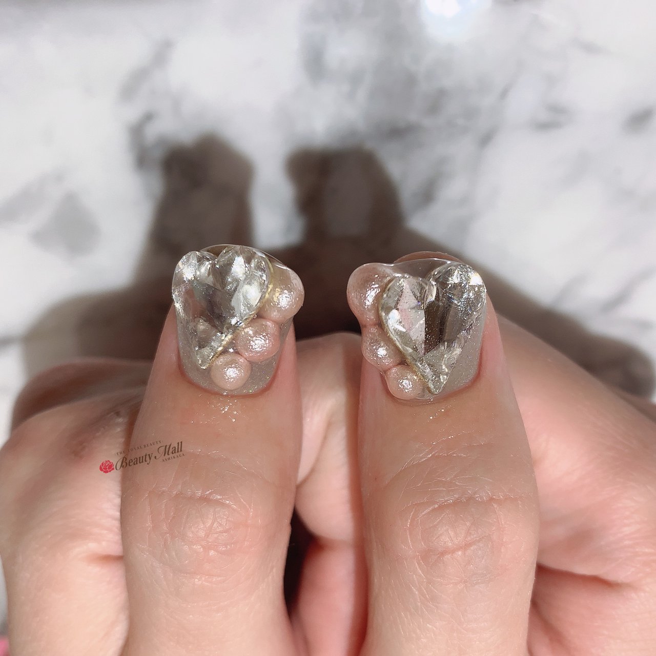 オールシーズン ハンド ビジュー ハート パール ビューティーモール 足利店 ネイルサロン Pinkyのネイルデザイン No ネイルブック