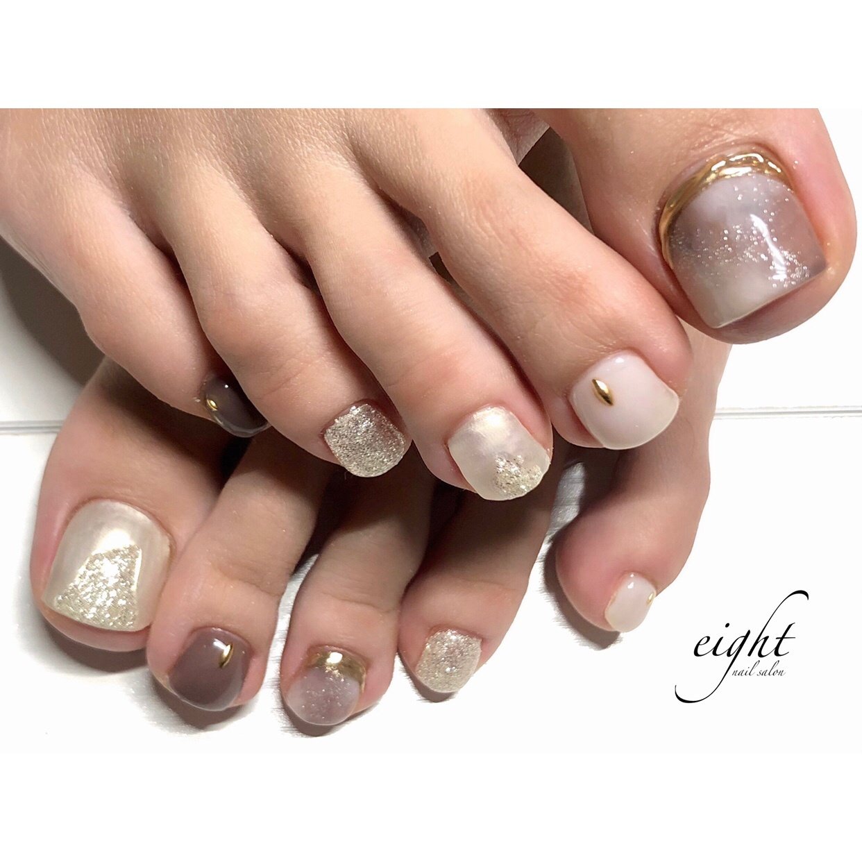 オールシーズン 海 リゾート フット ラメ Nail Salon Eight のネイルデザイン No ネイルブック