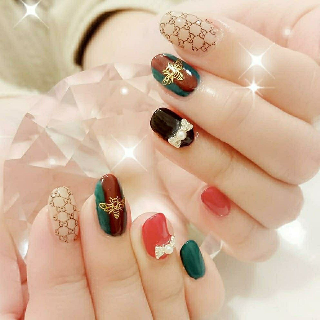 オールシーズン ハンド ブランド柄 ミディアム グリーン ネイルサロンｅｖｏｌのネイルデザイン No ネイルブック