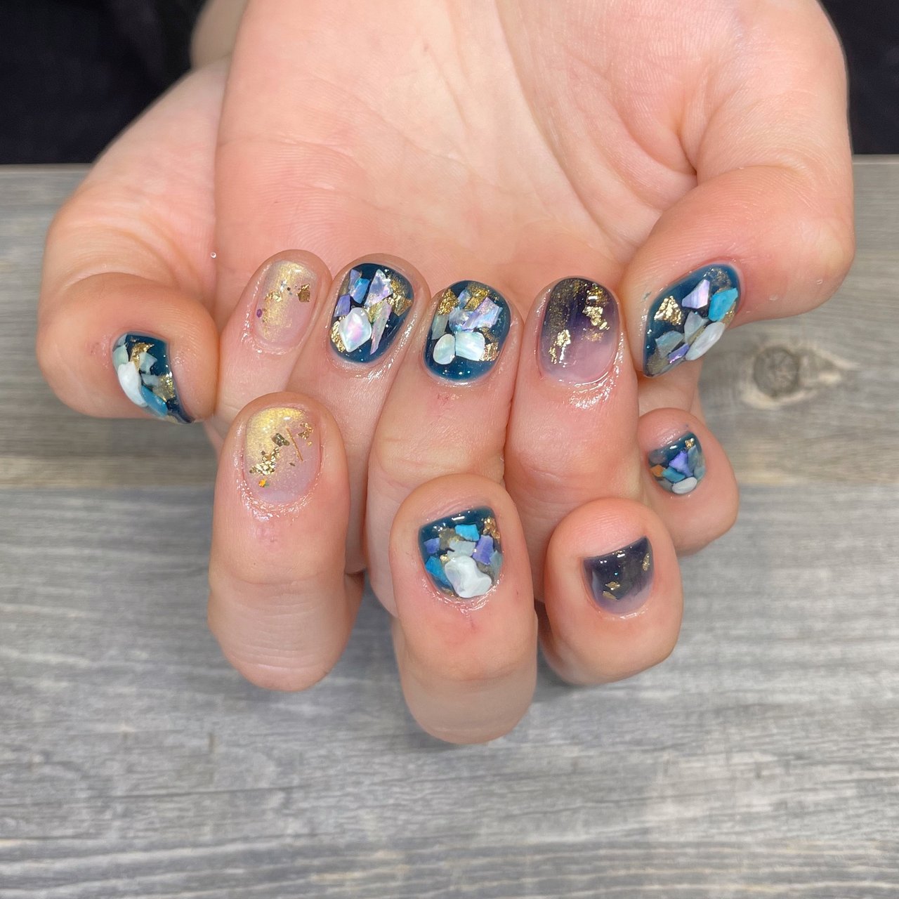 ハンド グラデーション ホログラム ラメ シェル Drop Nailのネイルデザイン No ネイルブック