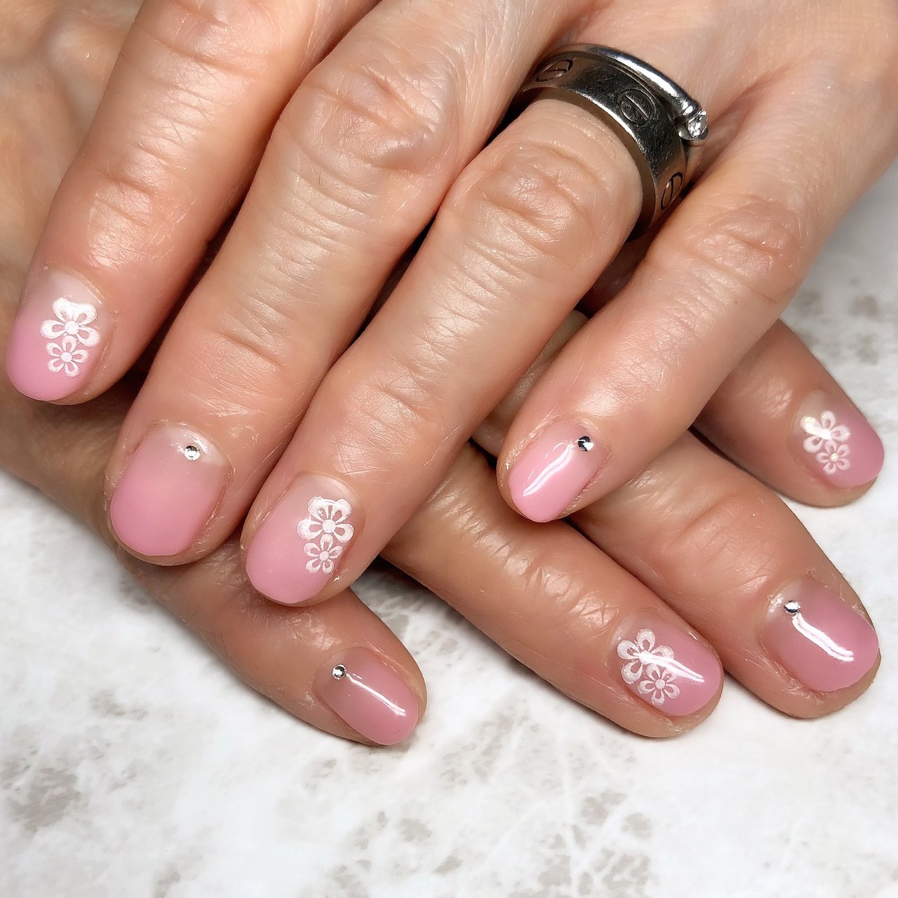 春 卒業式 入学式 オフィス ハンド Nailsalonyouのネイルデザイン No ネイルブック