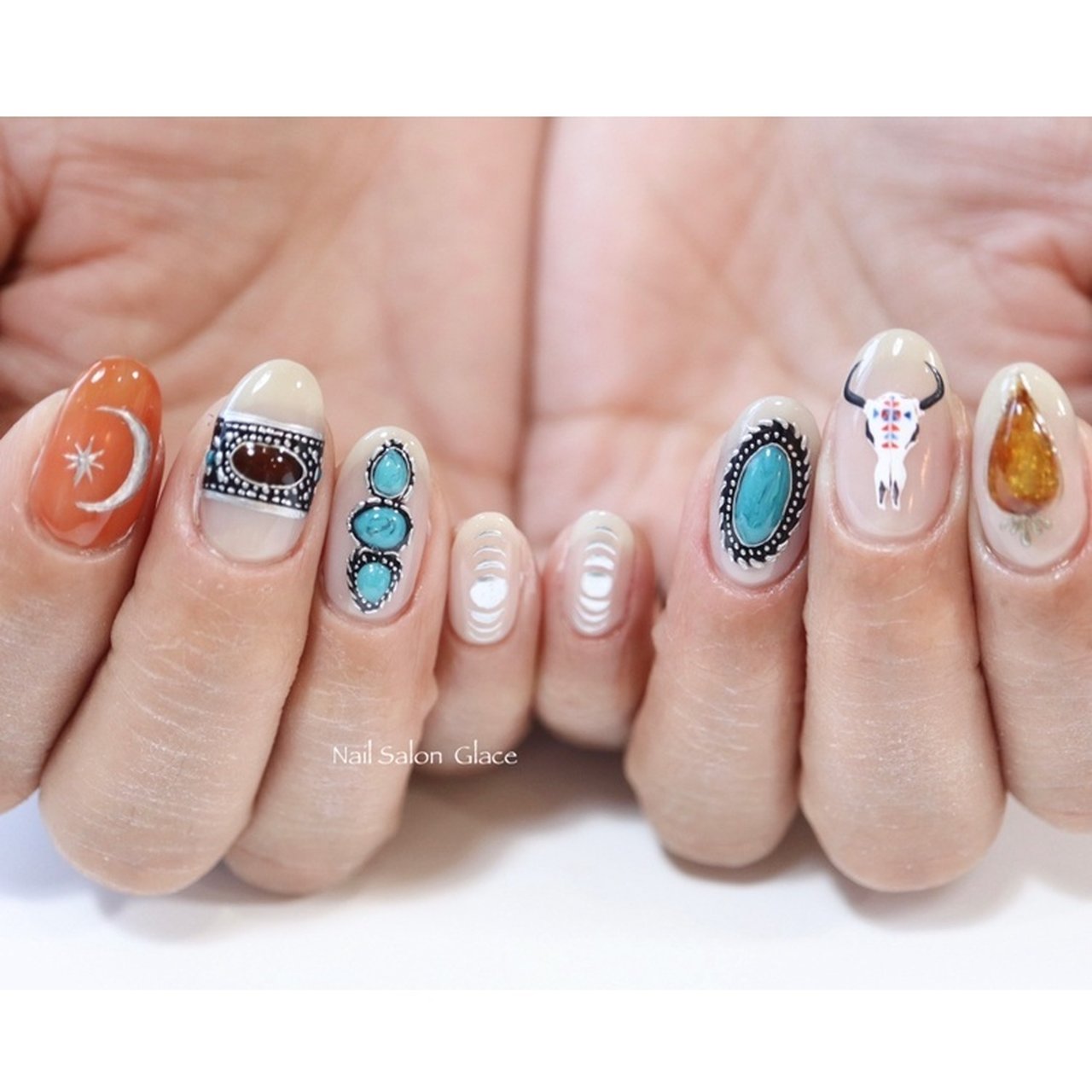 春 オールシーズン 旅行 アンティーク エスニック Nail Salon Glaceのネイルデザイン No ネイルブック