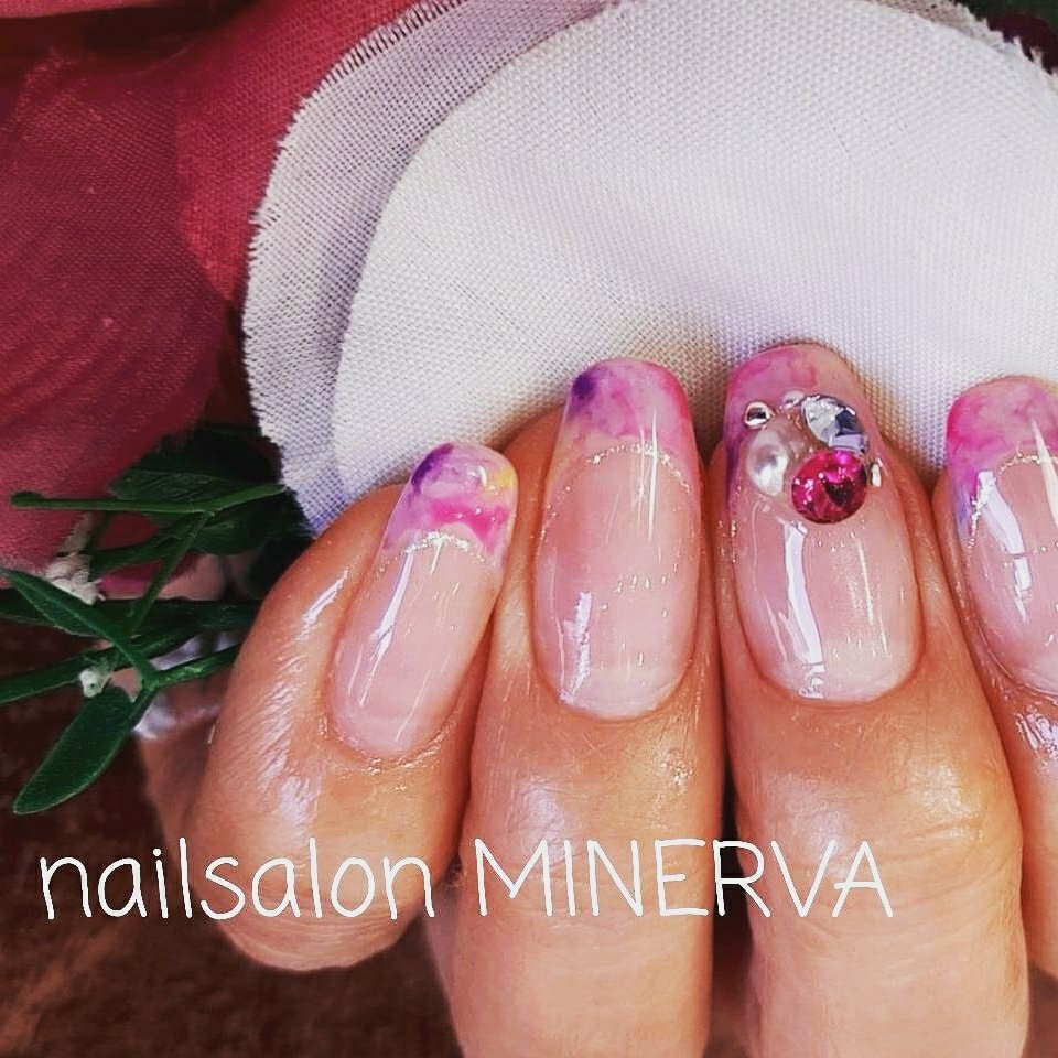 春 夏 オールシーズン リゾート ハンド Nailsalon Minervaのネイルデザイン No ネイルブック