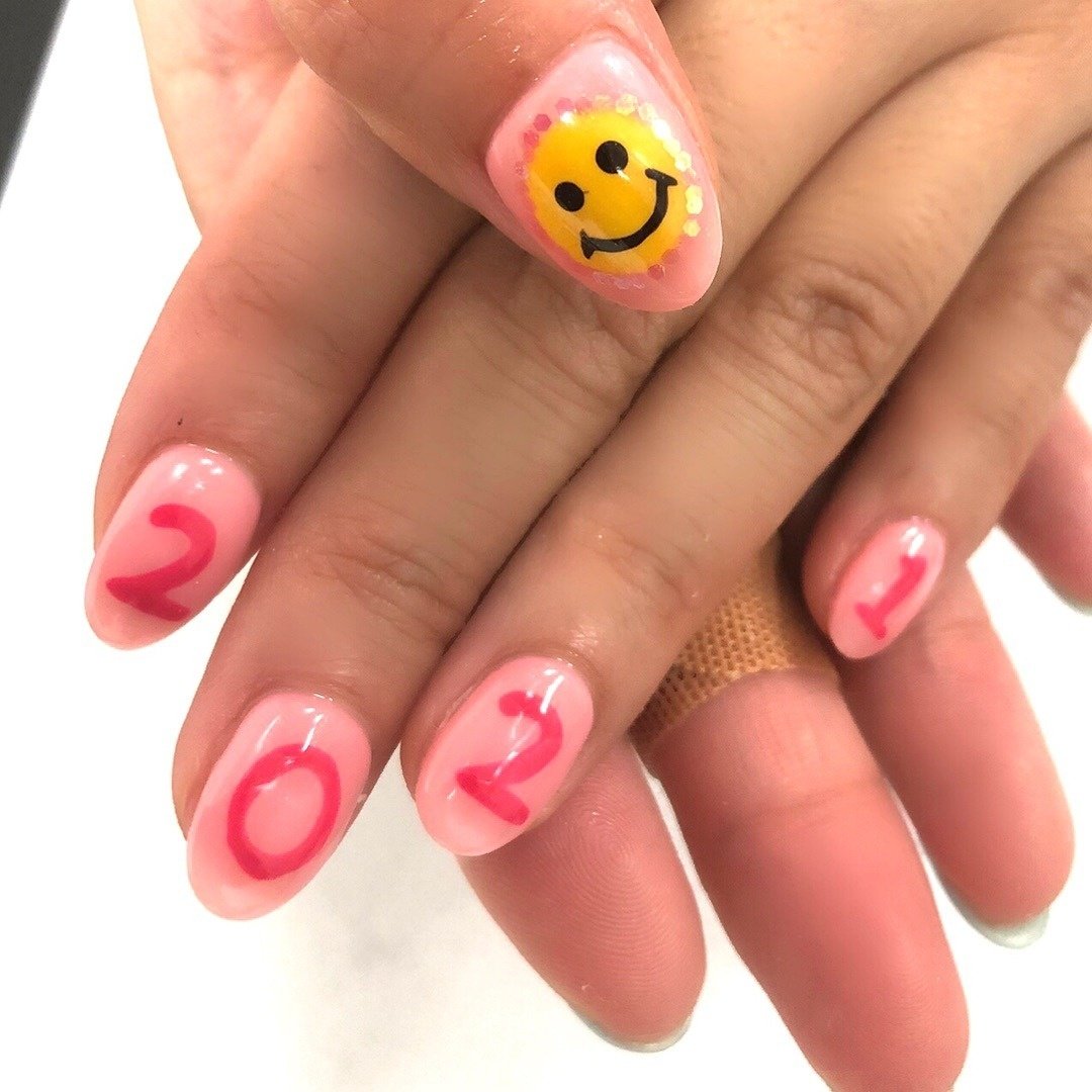 オールシーズン お正月 パーティー 女子会 ワンカラー パラジェル取扱店 Nail Beauty コルン赤坂 溜池山王のネイルデザイン No ネイルブック