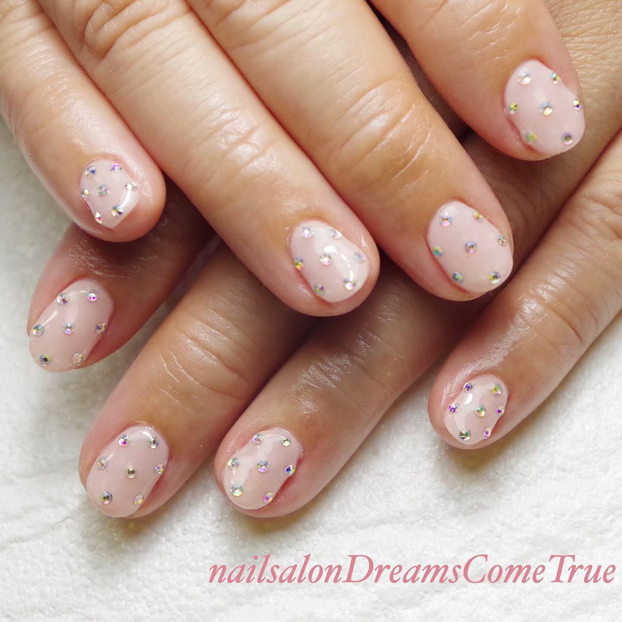 オールシーズン オフィス ブライダル デート ハンド Chie75 のネイルデザイン No ネイルブック