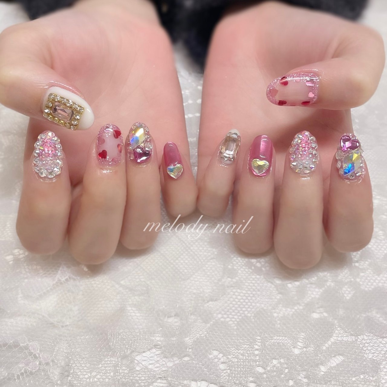 オールシーズン ライブ ハンド シンプル ビジュー 𝐦𝐞𝐥𝐨𝐝𝐲 Nail 仙台のネイルデザイン No ネイルブック