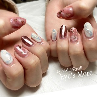 牛乳乳白色のネイルデザイン ネイルブック