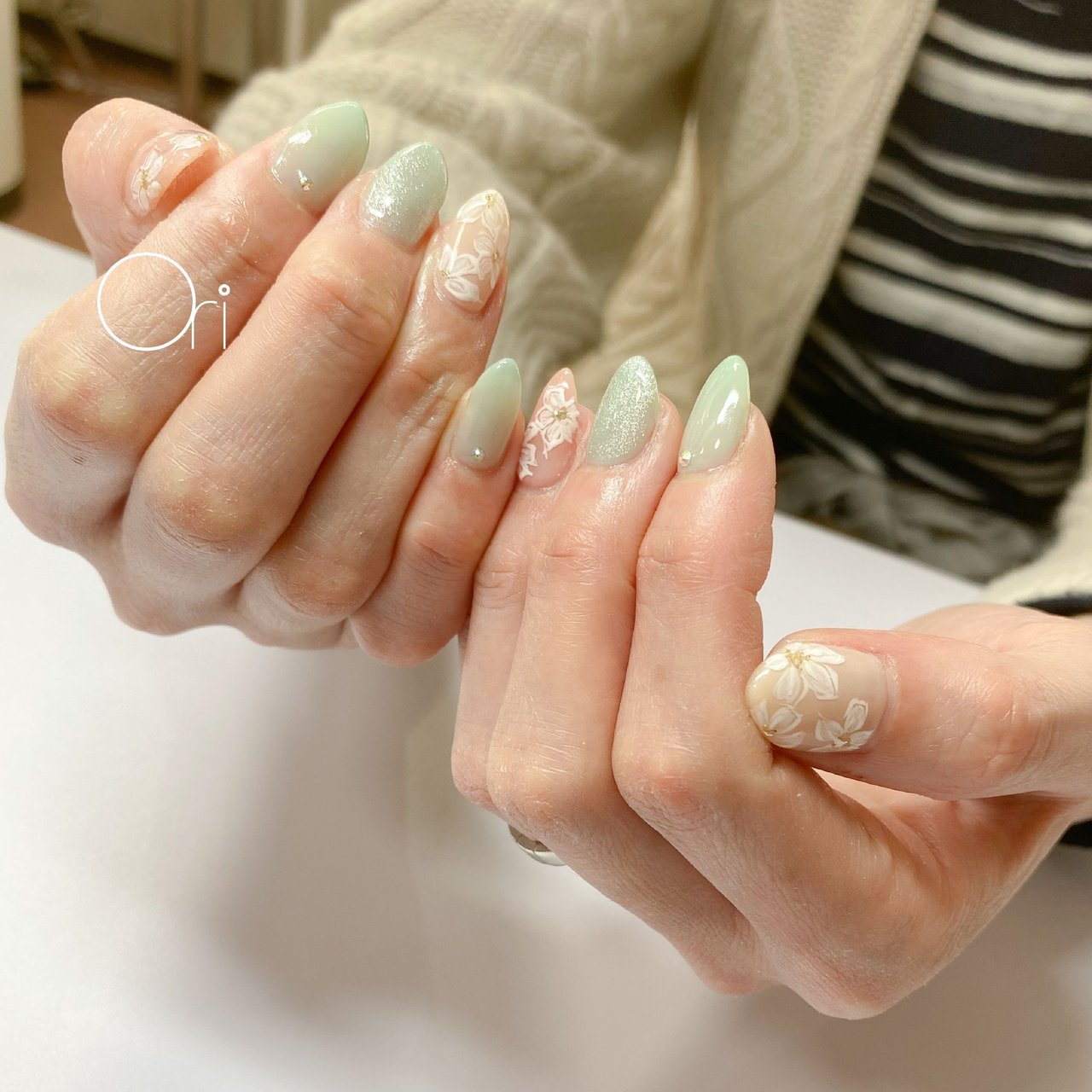 春 オフィス 女子会 ハンド ワンカラー Beautyroom R R Rのネイルデザイン No ネイルブック