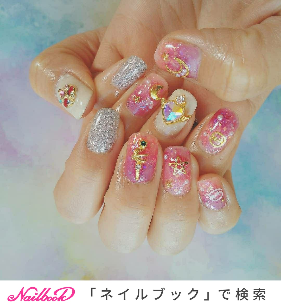 グラデーション/ハート/痛ネイル/デコ/ピンク - pomのネイルデザイン