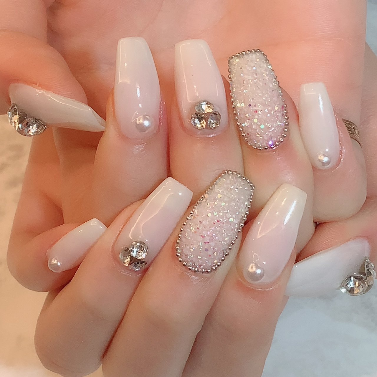 オールシーズン ハンド ビジュー クリスタルピクシー ミディアム Nailsalondecorのネイルデザイン No ネイルブック