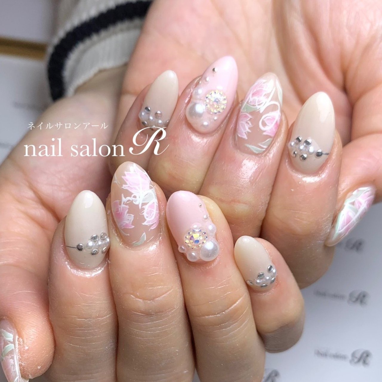 春 冬 オールシーズン 女子会 ハンド Nailsalon R ネイルサロンアール のネイルデザイン No ネイルブック