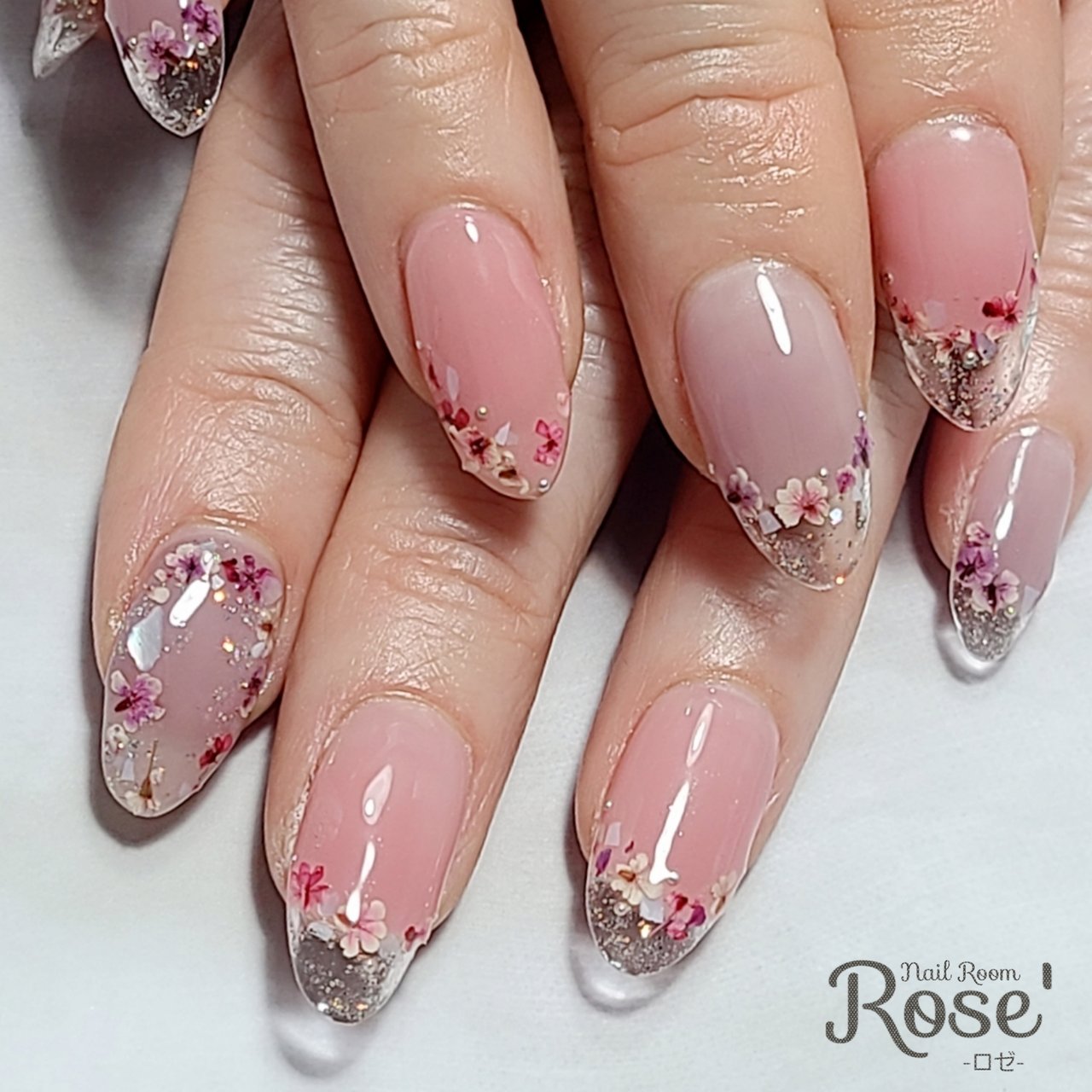 春 ハンド グラデーション フラワー シェル 三軒茶屋 Rose のネイルデザイン No ネイルブック