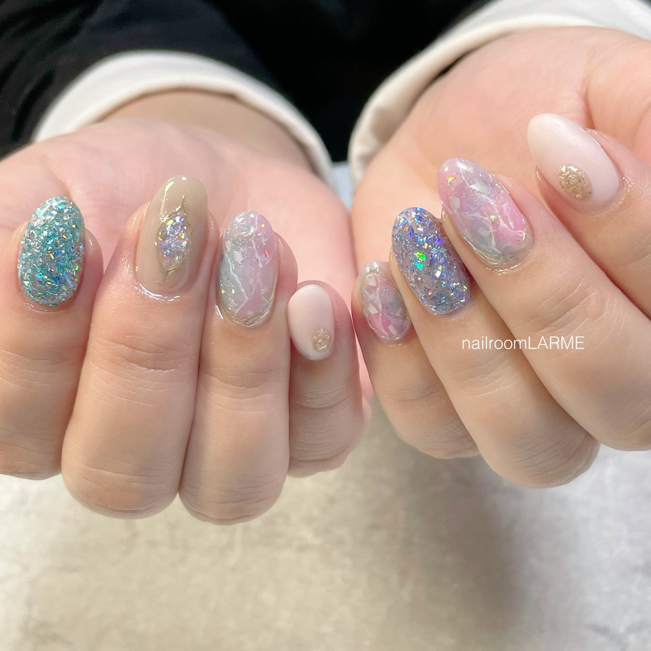 ハンド ピンク グリーン パープル Nailroomlarmeのネイルデザイン No ネイルブック