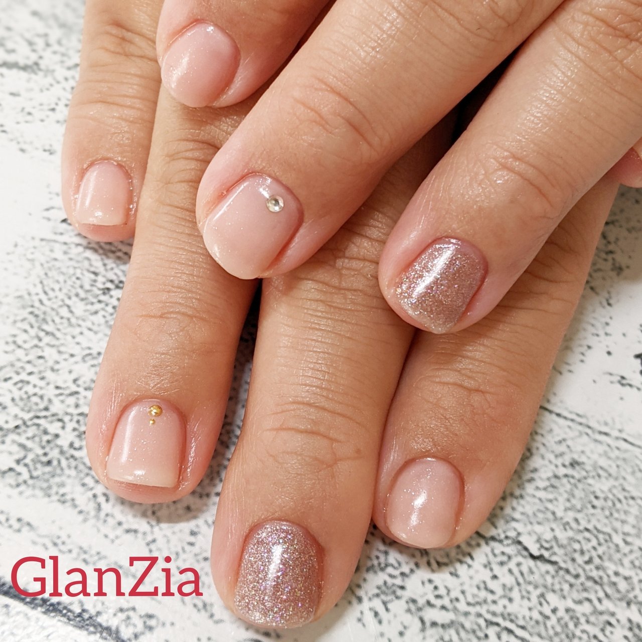 オールシーズン オフィス デート 女子会 ハンド Glanzia ｸﾞﾗﾝﾂｨｱ 南流山駅前6分nail Facialのネイル デザイン No ネイルブック