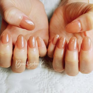 ワンカラー ベージュ 透け感のネイルデザイン ネイルブック