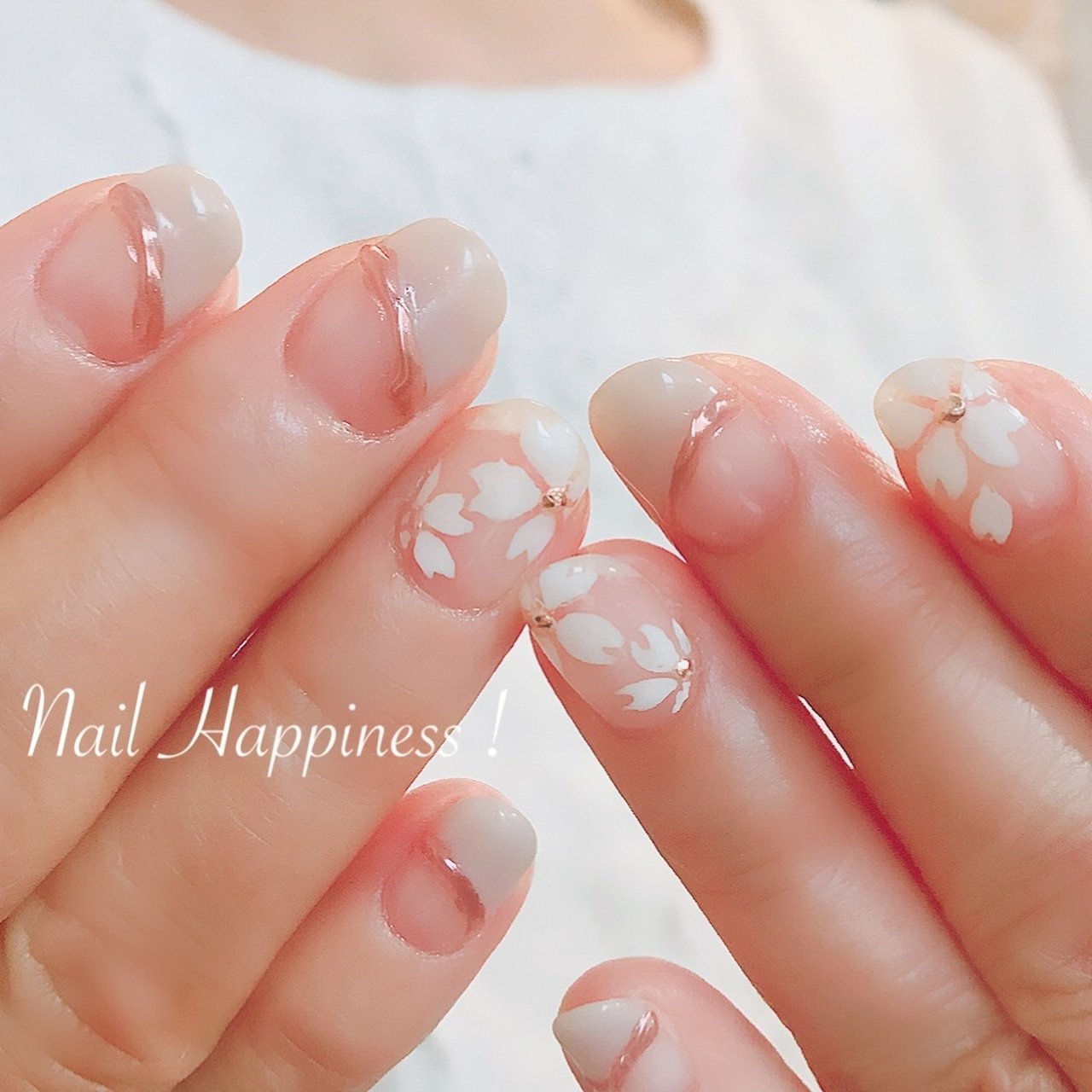 春 オールシーズン 卒業式 入学式 変形フレンチ Nail Happiness ネイルハピネス ささきまきのネイルデザイン No ネイルブック