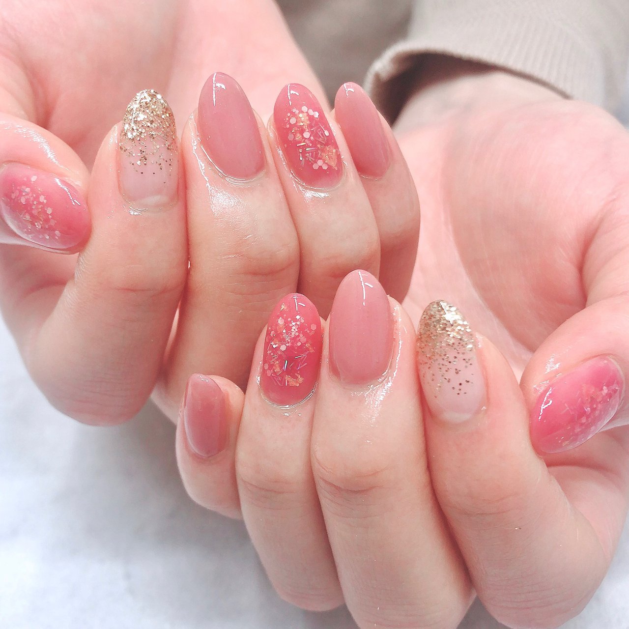 ピンク ゴールド Crystal R Nail Salon のネイルデザイン No ネイルブック