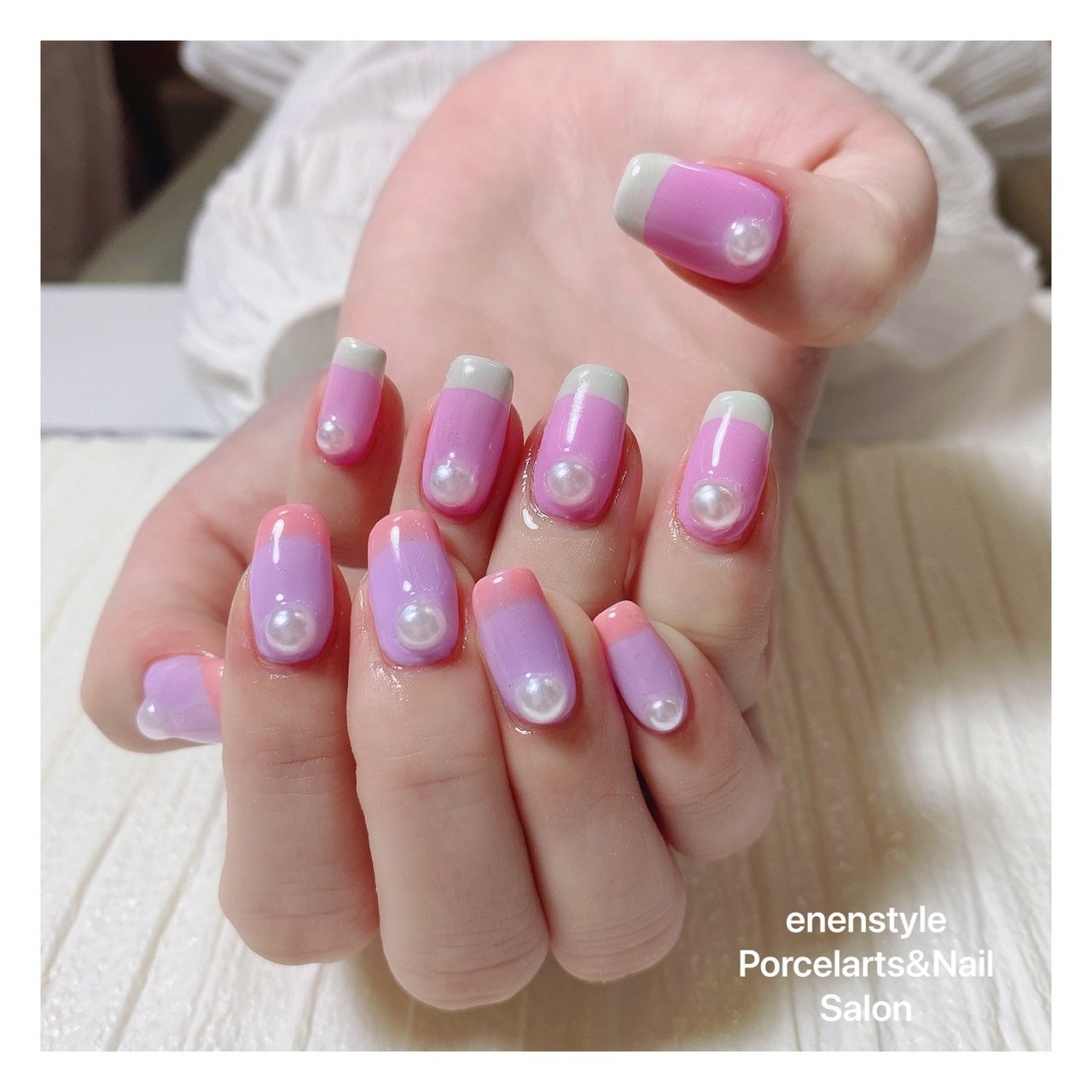 フレンチ ホワイト ピンク 水色 Enenstyle Porcelarts Nail Salonのネイルデザイン No ネイル ブック