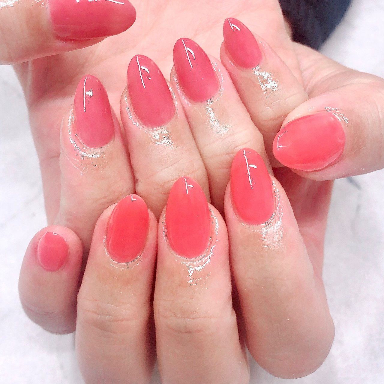ピンク レッド Crystal R Nail Salon のネイルデザイン No ネイルブック