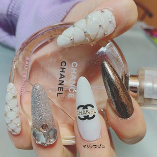ブランド柄 スカルプチュア シャネルのネイルデザイン ネイルブック