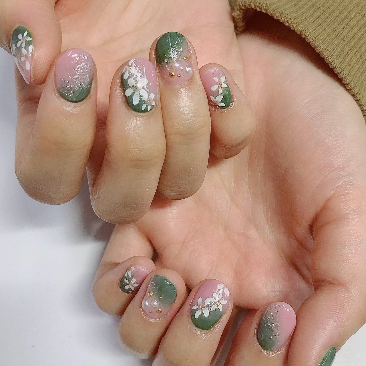 春 オールシーズン 成人式 卒業式 ハンド Yukari Neru Nail のネイルデザイン No ネイルブック