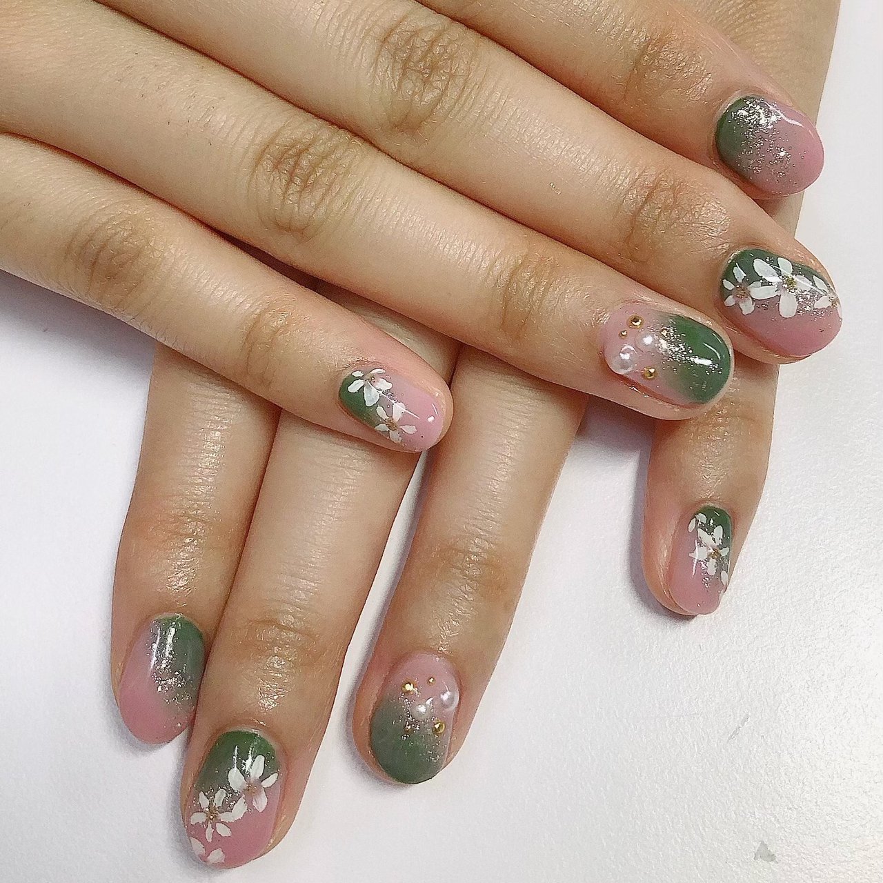 春 オールシーズン 成人式 卒業式 ハンド Yukari Neru Nail のネイルデザイン No ネイルブック