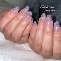 光るネイルのネイルデザイン ネイルブック