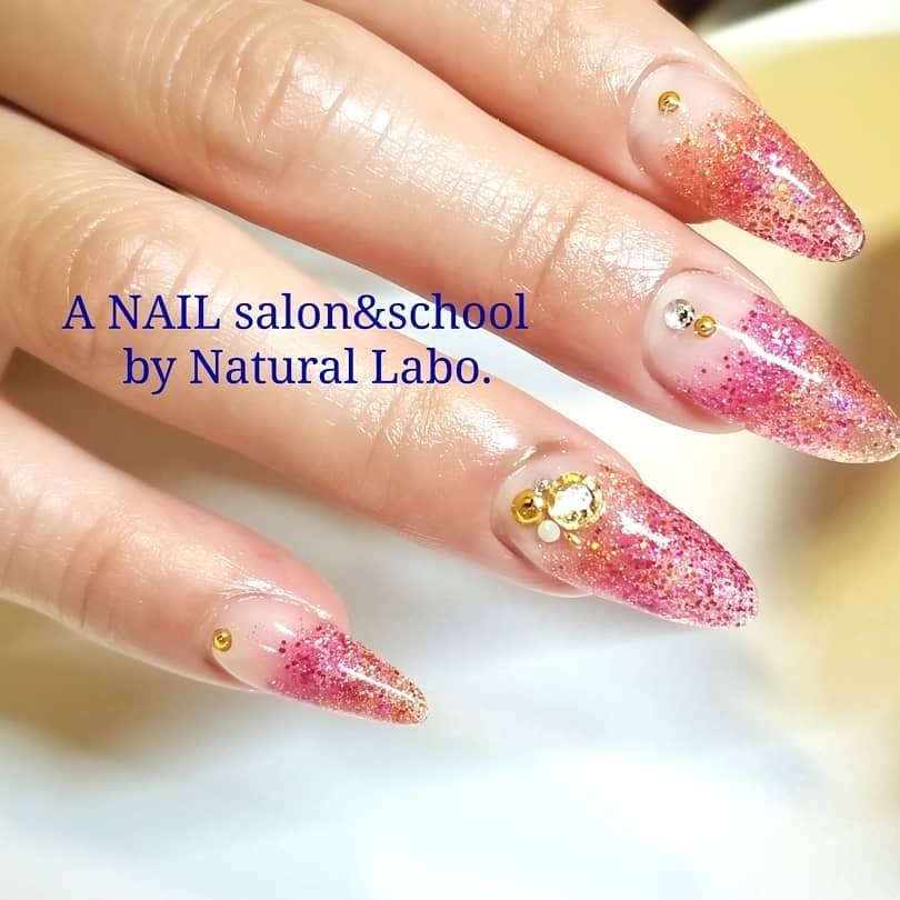 オールシーズン リゾート ブライダル パーティー ハンド Ayaka A Nail By Natural Labo のネイルデザイン No 699 ネイルブック