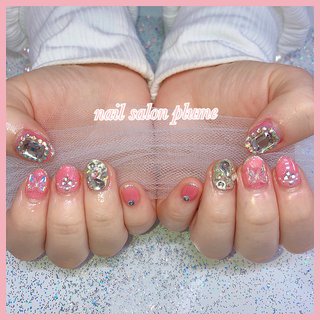 ご予約 問い合わせはInstagram@plumenail_yokohamaまでDM💌💭 
plume nail🌙.*·̩͙🌙.*·̩͙
⭐️付け放題コース（90分）⭐️
※時間外30分別途+1500円
◎他店付けかえ毎回オフ無料
◎付け放題はアートもパーツも込み価格！時間内であれば制限なし！
◎ハードジェル又はスカルプ、3Dアートオフは別途料金
ღ .:*・゜♡゜・*:.ღ .:*・゜♡゜・*:.ღ .:*・゜♡゜・*:.ღ
※当サロンは男女問わずご来店可能です🙆‍♂️
※ネイルチップフルオーダーも受付できます。直接来店又は配送もできます。問い合わせはDM✉
ღ .:*・゜♡゜・*:.ღ .:*・゜♡゜・*:.ღ .:*・゜♡゜・*:.ღ
안녕하세요 ~⭐️
일본의 네일샵 plume（프류무）입니다♡
팔로우미~♡
남편이 한국인입니다🐰
Live in Japan
◎韓国すきネイリスト
◎11時~20時
◎元町・中華街駅徒歩5分（みなとみらい線又はJR、横浜駅からバスでも可）
#nailart
#koreannails
#nailstagram
#ネイルスタグラム
#ネイルデザイン
#ネイルアート
#横浜ネイルサロン
#韓国ネイル
#韓国スタイル
#韓国っぽ
#新大久保
#오로라네일
#한국네일
#봄네일
#春ネイル
#中華街
#kpopnails
#韓国好きな人と繋がりたい
#kpop好きな人と繋がりたい
#caratと繋がりたい
#armyと繋がりたい
#txt好きな人と繋がりたい
#ディズニー好きな人と繋がりたい
#蝶々ネイル
#ちゅるんネイル
#ストーンネイル
#埋めつくしネイル
#キラキラネイル
#ピンクネイル
#ブラィタルネイル #春 #オールシーズン #ブライダル #デート #ハンド #ビジュー #ラメ #ワンカラー #パール #アンティーク #ショート #クリア #ピンク #シルバー #ジェルネイル #お客様 #ソアパク(横浜／サロン) #ネイルブック