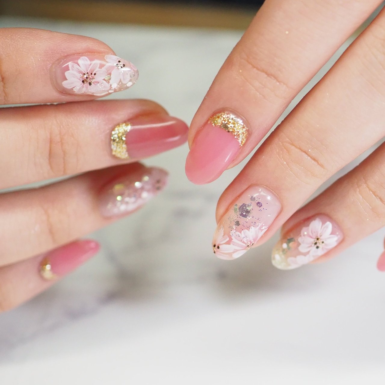 春 夏 デート 女子会 ホログラム Nail K のネイルデザイン No ネイルブック