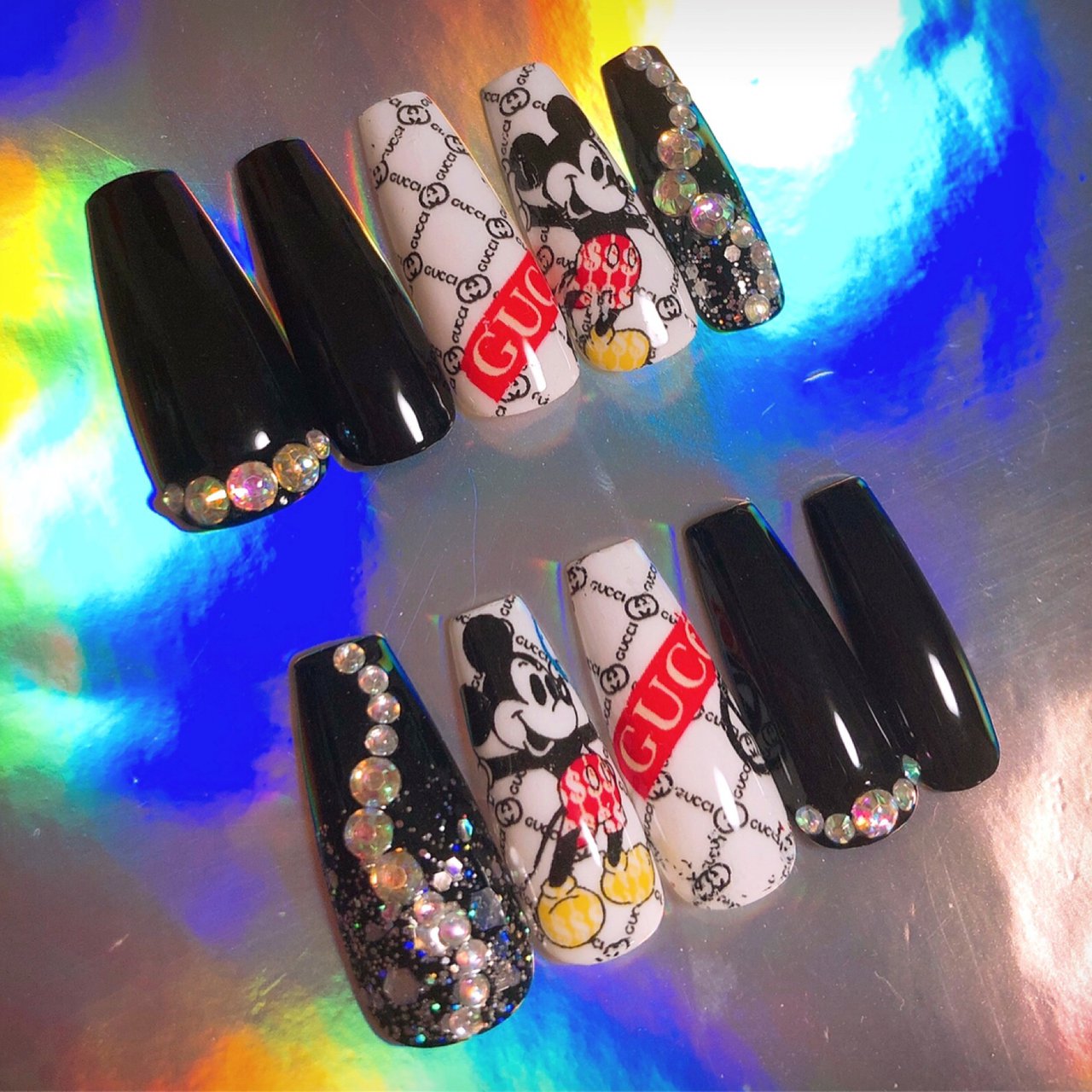 ハンド キャラクター ブランド柄 ロング ホワイト Suzu6のネイルデザイン No ネイルブック