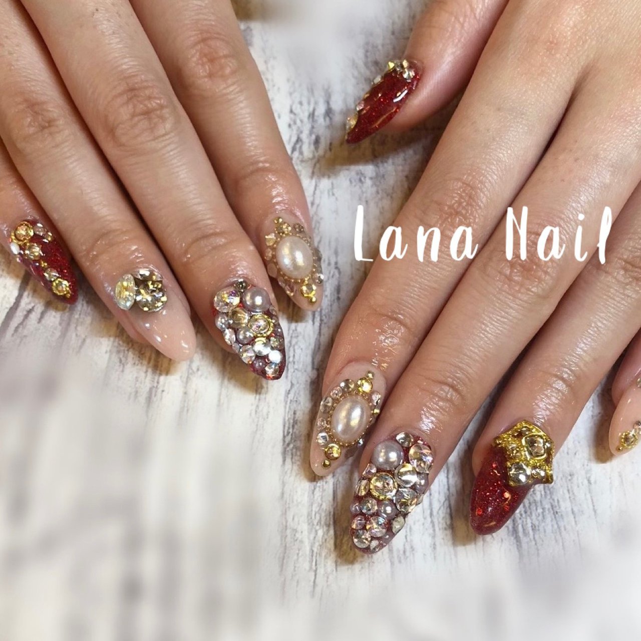 ロング ベージュ レッド ゴールド お客様 Lana Nailのネイルデザイン No ネイルブック