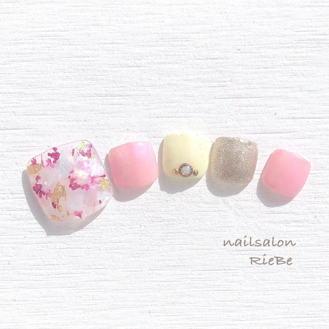 春 夏 浴衣 オフィス フット Nail Salon Riebe リーヴェ のネイルデザイン No ネイルブック