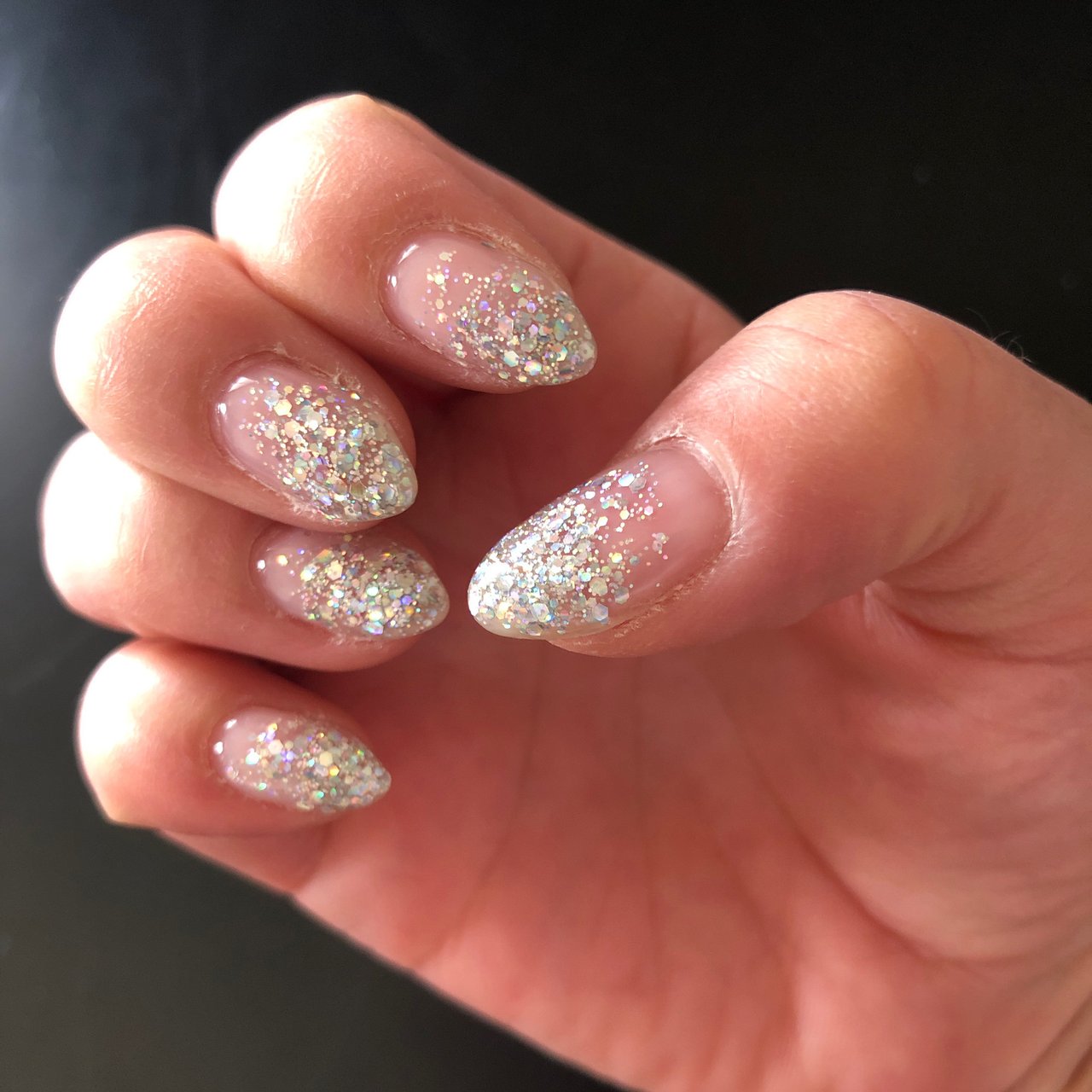 オールシーズン ハンド グラデーション シルバー ジェルネイル Tomoko Tのネイルデザイン No ネイルブック