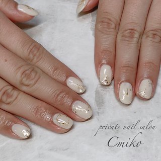 21年 新着順 ラメ 押し花 乳白色ネイルのネイルデザイン ネイルブック