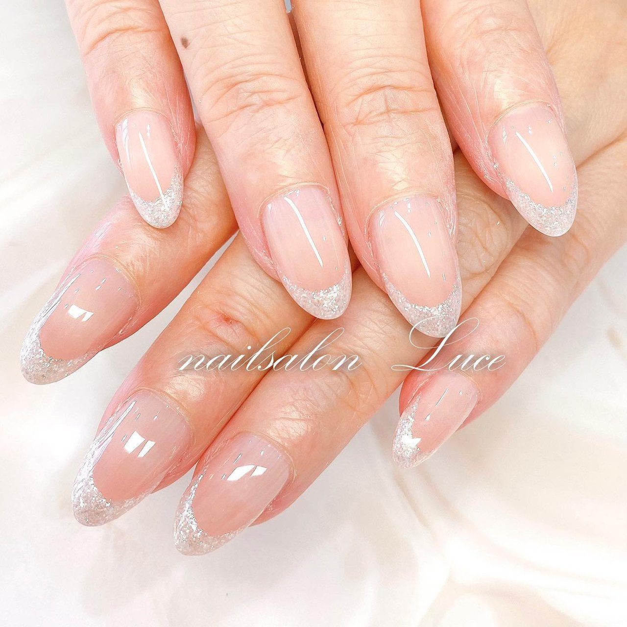 フレンチ ラメ ホワイト シルバー Nail Salon Luceのネイルデザイン No ネイルブック
