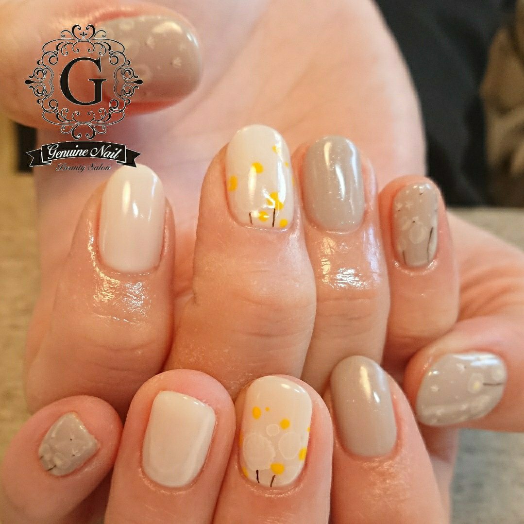 春 ハンド シンプル フラワー たらしこみ Genuine Nail Beauty Salonのネイルデザイン No ネイルブック