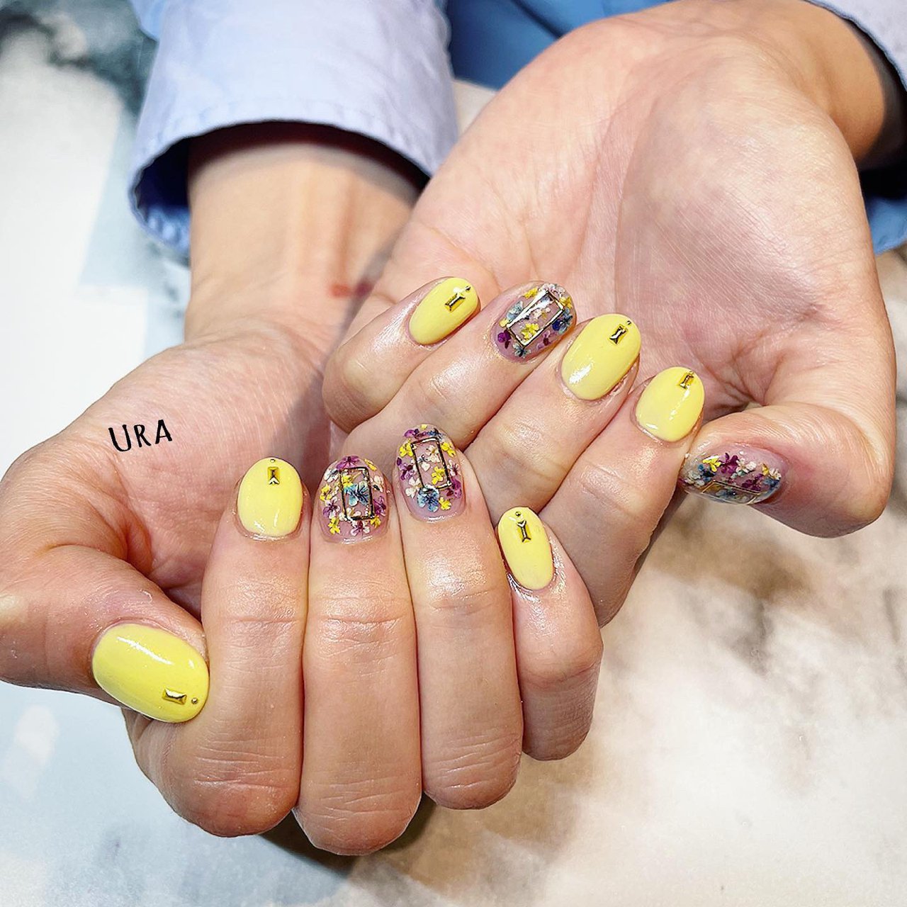 ハンド フラワー 押し花 イエロー Urakonailのネイルデザイン No ネイルブック