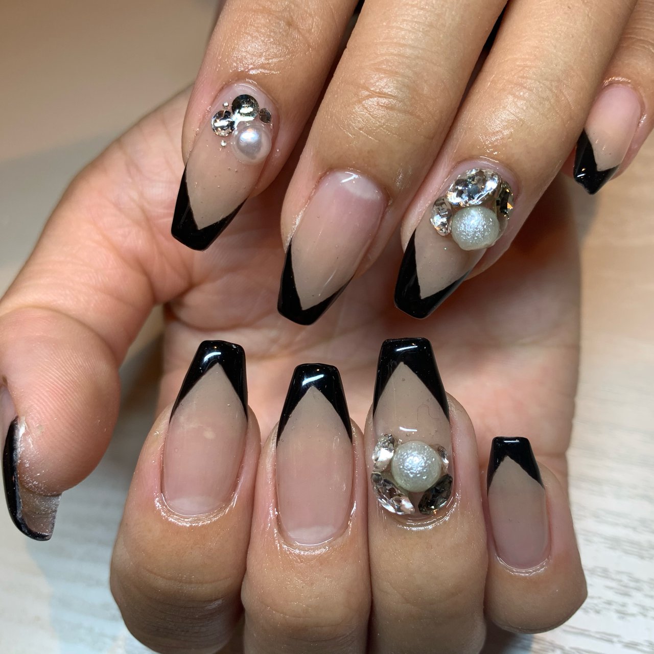 97ネイルチップ本セット V字フレンチ 黒フレンチ ビジュー 18 Off