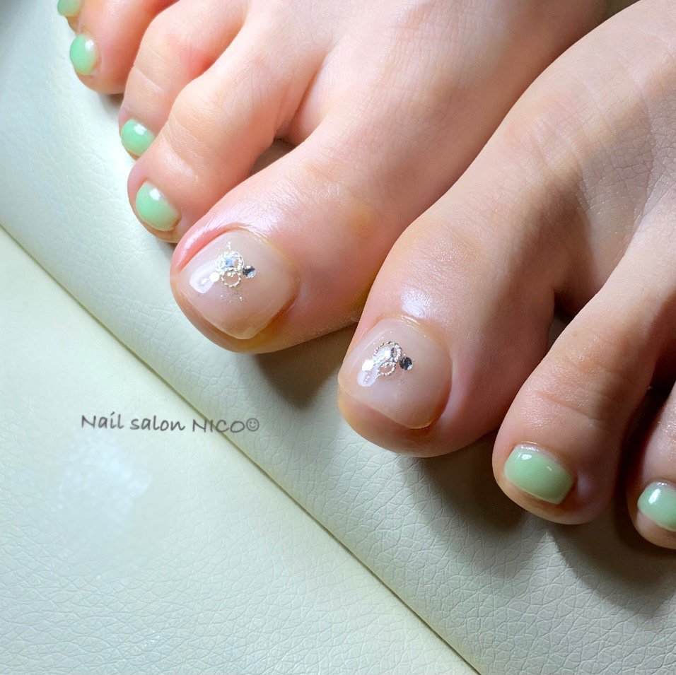 春 スポーツ デート 女子会 フット Nail Salon Nico のネイルデザイン No ネイルブック