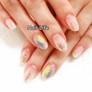 塗りかけネイル♪ 
#ネイルライフ白石区 #naillife白石区 ＃ぬりかけねいる#定額ネイル #春ネイル2021 #オールシーズン #梅雨 #海 #オフィス #ハンド #グラデーション #ラメ #シースルー #ニュアンス #ミディアム #イエロー #パープル #シルバー #ジェルネイル #お客様 #Nail Life♡ooshima #ネイルブック
