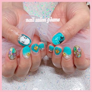 ご予約問い合わせはInstagram@plumenail_yokohamaまでDM💌💭 
お客様の好きなイルカちゃん🌼
旅行に行けない今だからこそ、好きなデザインをネイルに🐬
早く海外旅行いけますように！
私も海に行きたいです🥳
⭐️キャラネイルコース⭐️
10500~12500円
※時間により金額が変わります
※3D別途
当サロンのキャラネイルは、全てアクリル絵の具又はジェルで手描きアートになります
◎他店付けかえ毎回オフ無料
◎付け放題はアートもパーツも込み価格！時間内であれば制限なし！
◎ハードジェル又はスカルプ、3Dアートオフは別途料金
ღ .:*・゜♡゜・*:.ღ .:*・゜♡゜・*:.ღ .:*・゜♡゜・*:.ღ
※当サロンは男女問わずご来店可能です🙆‍♂️
※ネイルチップフルオーダーも受付できます。直接来店又は配送もできます。問い合わせはDM✉
ღ .:*・゜♡゜・*:.ღ .:*・゜♡゜・*:.ღ .:*・゜♡゜・*:.ღ
안녕하세요 ~⭐️
일본의 네일샵 plume（프류무）입니다♡
팔로우미~♡
남편이 한국인입니다🐰
Live in Japan
◎韓国すきネイリスト
◎11時~20時
◎元町・中華街駅徒歩5分（みなとみらい線又はJR、横浜駅からバスでも可）
#nailart
#koreanail
#nailstagram
#ネイルスタグラム
#ネイルアート
#横浜ネイルサロン
#韓国ネイル
#韓国スタイル
#韓国っぽ
#新大久保
#한국네일
#캐릭터네일
#kpopnails
#kpop
#春ネイル
#kpop好きな人と繋がりたい
#韓国好きな人と繋がりたい
#caratと繋がりたい
#armyと繋がりたい
#txt好きな人と繋がりたい
#アニメ好きな人と繋がりたい
#ディズニー好きな人と繋がりたい
#ディズニー好きな人と仲良くなりたい
#キャラクターネイル
#リゾートネイル
#シェルネイル
#キラキラネイル
#モチーフネイル
#ストーンネイル
#可愛いネイル
#水滴ネイル
#ニュアンスネイル
#ラメネイル
#ワンカラー
#ジュエリーネイル
#ハワイネイル #春 #夏 #オールシーズン #女子会 #ハンド #ビジュー #ラメ #ワンカラー #キャラクター #水滴 #ミディアム #ホワイト #水色 #ゴールド #ジェルネイル #お客様 #ソアパク(横浜／サロン) #ネイルブック
