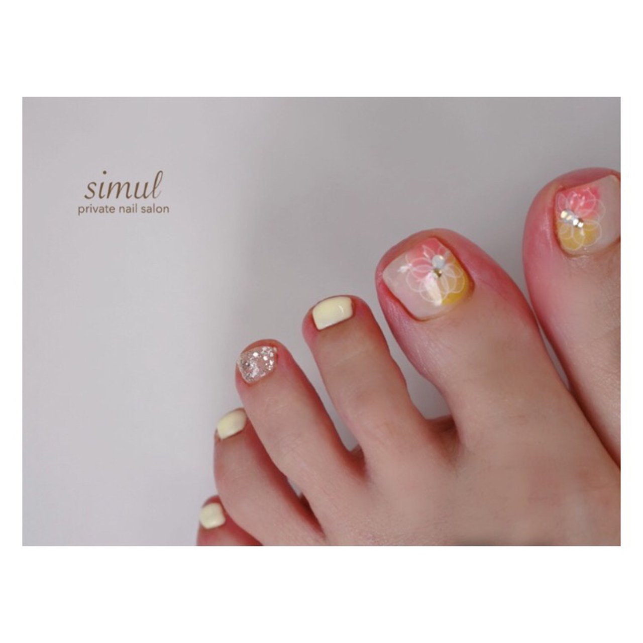 春 夏 オールシーズン フット シンプル Simul シムール のネイルデザイン No ネイルブック