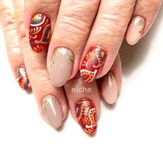 🌼🌿✨ .
.

ご予約受付中💅
初めてご来店のお客様キャンペーン 8800円
ジェル＋アート10本(手描き.エアブラシ.3D込み)

アクリルスカルプ＋2200円
.
LINEID ＠ynw6252k(＠マーク含む)
☎︎ 0353859231
定休日:毎週日曜日、第1.3月曜日
open11:00〜19:30(最終受付)
.
ネイルサロンが初めてのお客様、アクリル、スカルプチュア、その他爪のトラブルなどもお問い合わせ下さい☆
※キャラクターをご希望の際はご予約時にお知らせ下さいませ

. 
.
.
.

 #nails #ネイル #ネイルサンプル #ネイルアート #中野 #ペイントアート #ネイルデザイン#3dネイル#アートし放題 #おしゃれネイル#手描きネイル #トレンドネイル #ジェルネイル #naildesign #高円寺ネイルサロン#大人カジュアルネイル#nailsalonniche #ネイルサロンニッチ #手描きアート#中野ネイルサロン#nakano#中野ネイル#ペイズリー柄 #ペイズリーネイル#赤ネイル#ボーホースタイル #エスニックネイル#ボヘミアンネイル #春 #夏 #オールシーズン #旅行 #ハンド #フラワー #アンティーク #エスニック #ボヘミアン #ボタニカル #ベージュ #ボルドー #グレージュ #ジェルネイル #お客様 #nailsalonniche ネイルサロンニッチ #ネイルブック