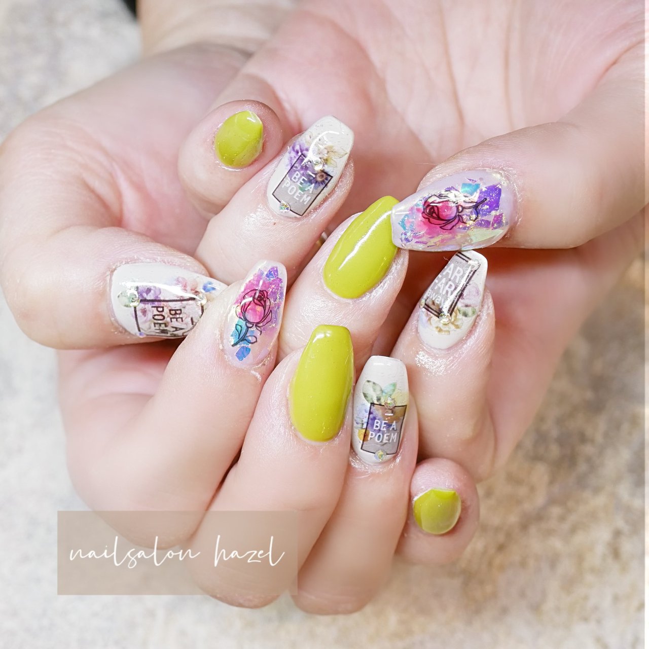 春 夏 ハンド ホログラム フラワー Nailsalon Hazelのネイルデザイン No ネイルブック